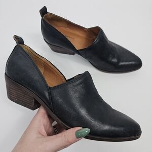 Lucky Brand Morriah Black Leather Heeled Loafer Slip Ons 6.5